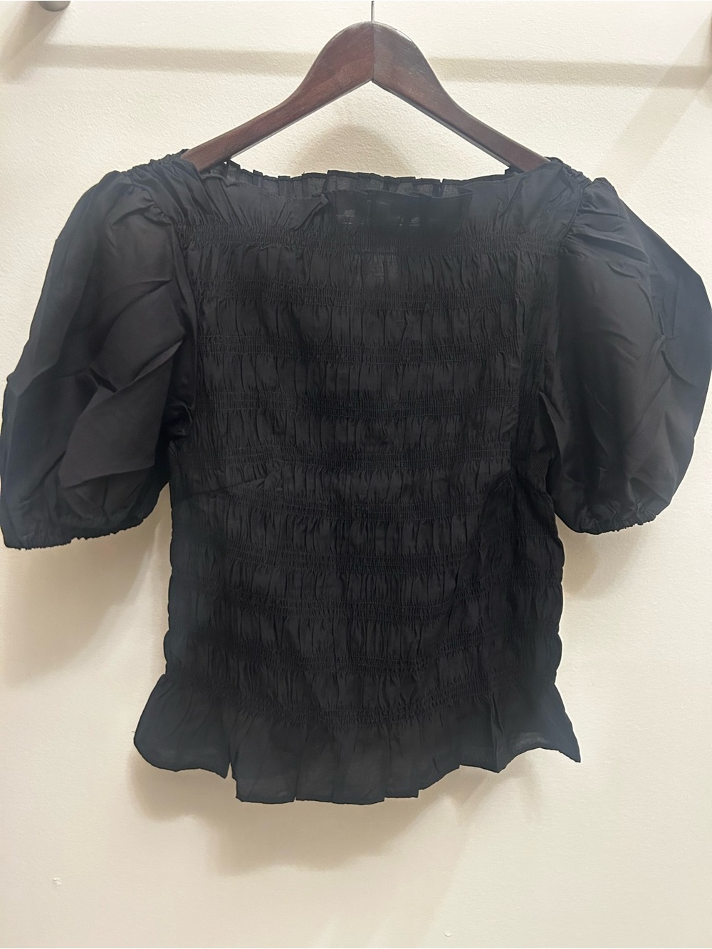 H&M Black Smocked Puff Sleeve Top
